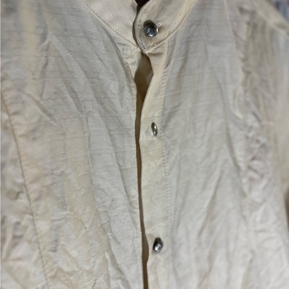 Vintage Cream Casual Button Down Shirt with Relaxed Fit - Picture 5 of 12